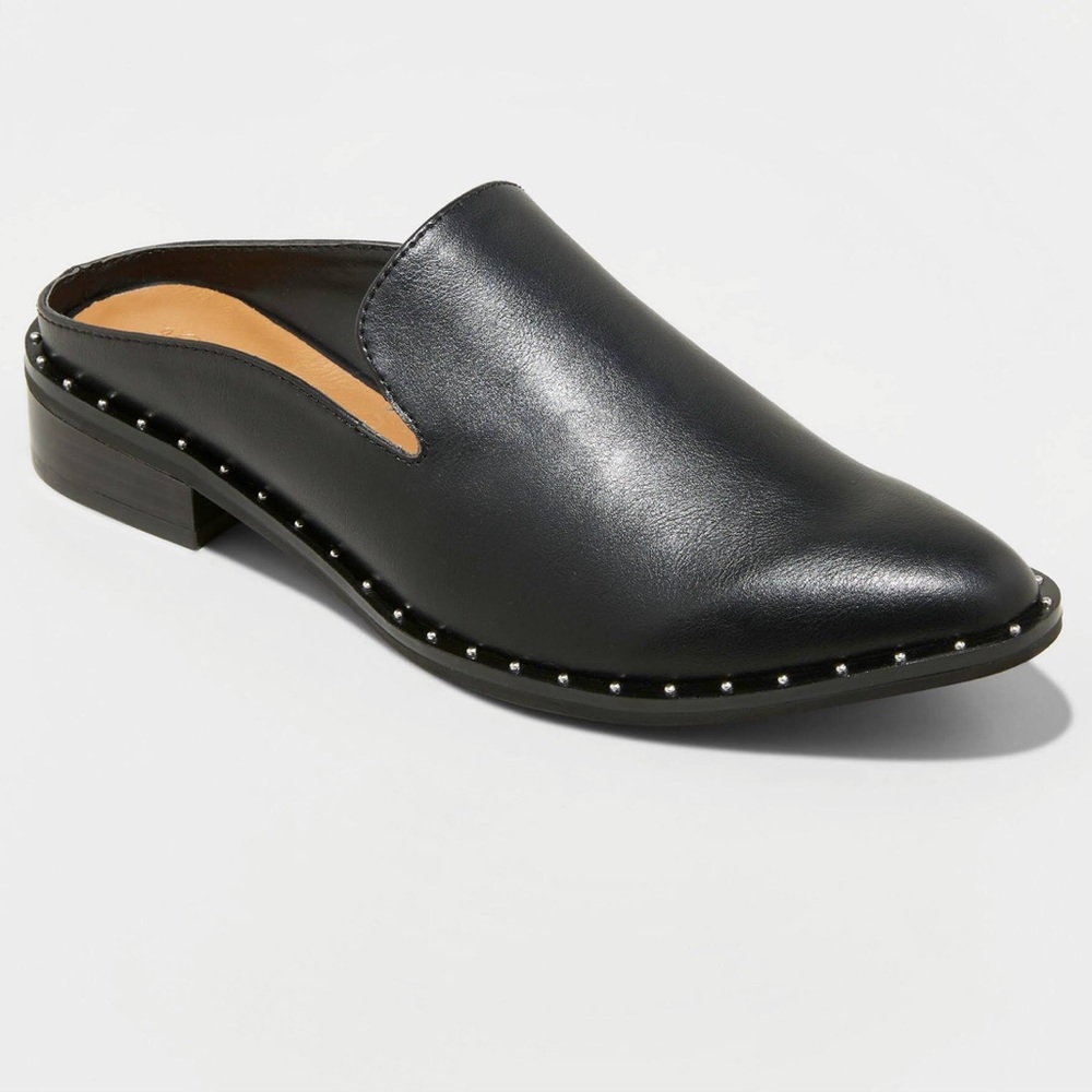 Universal Thread Slip Ons